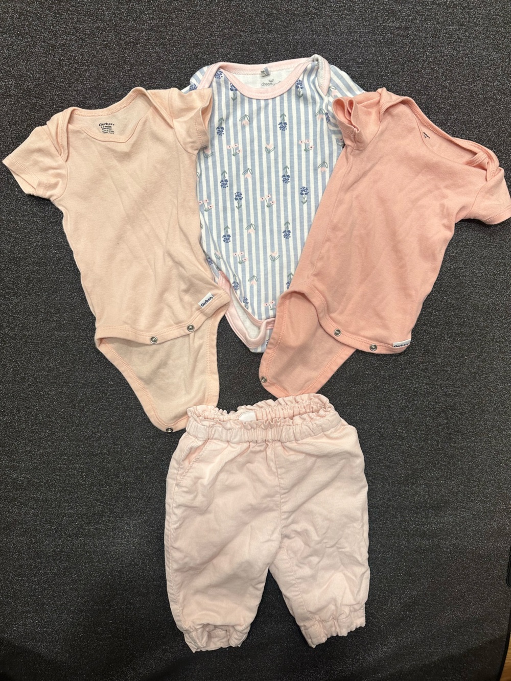 Gerber/Gap/dreamgro 4Piece Baby Outfit Set in Soft Pink/Peach 0-3M / 3-6M